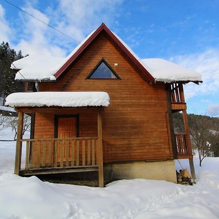 Котедж "Карпатський Краєвид" Yaremche Bagian luar foto