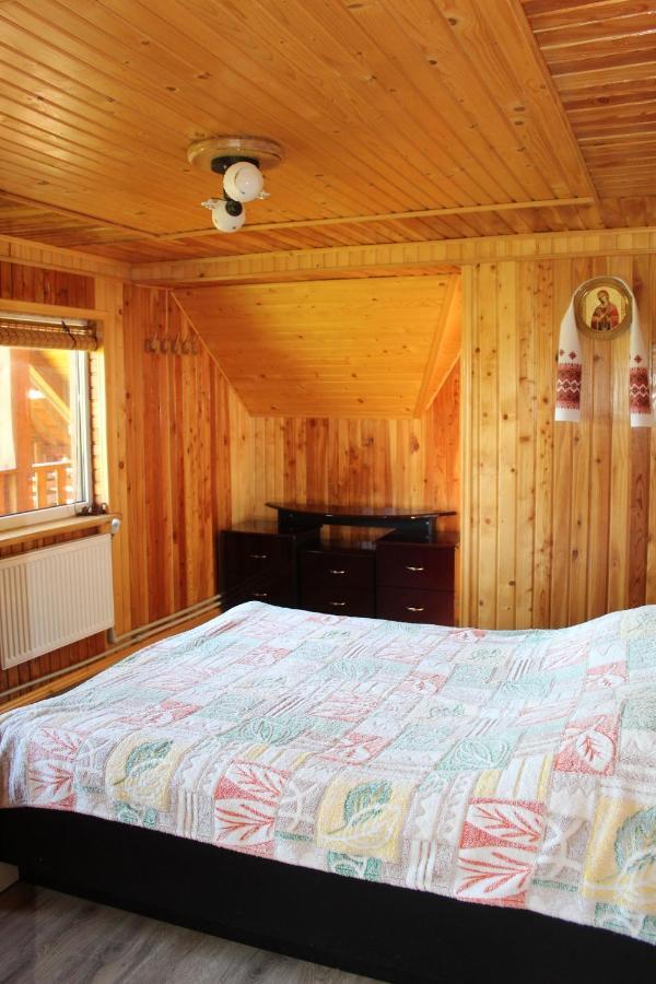 Котедж "Карпатський Краєвид" Yaremche Bagian luar foto