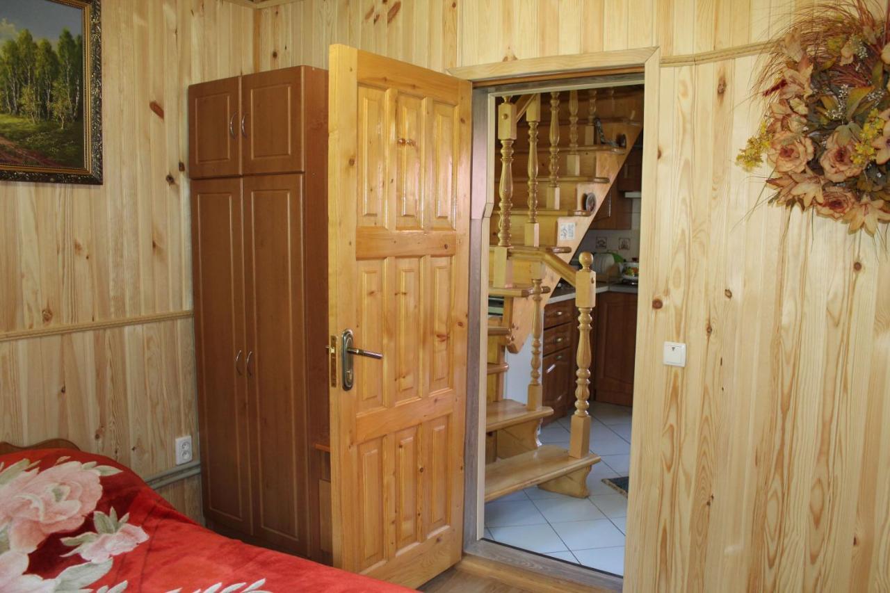 Котедж "Карпатський Краєвид" Yaremche Bagian luar foto